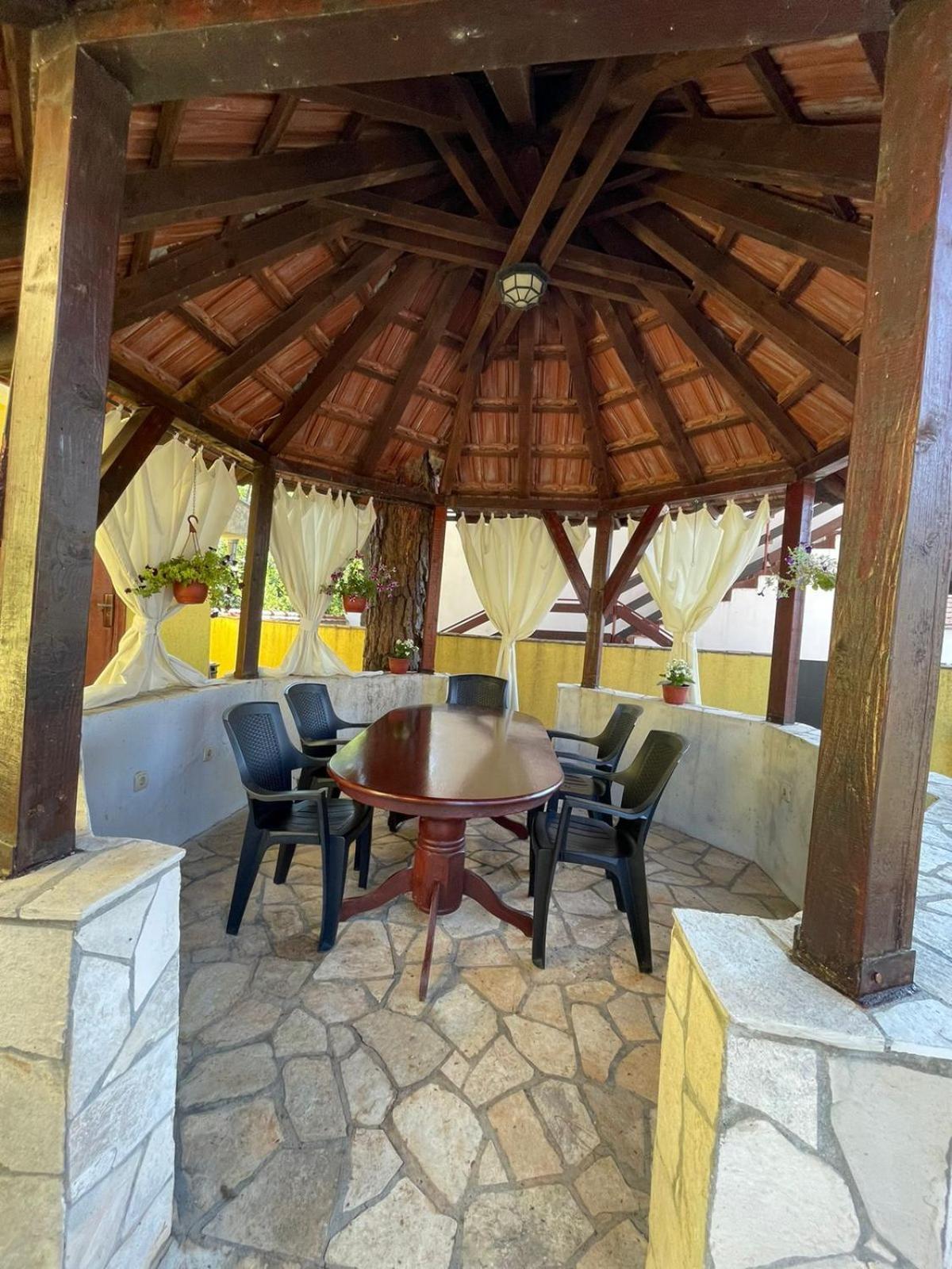 Apartments Villa-G Lustica Tivat Ngoại thất bức ảnh
