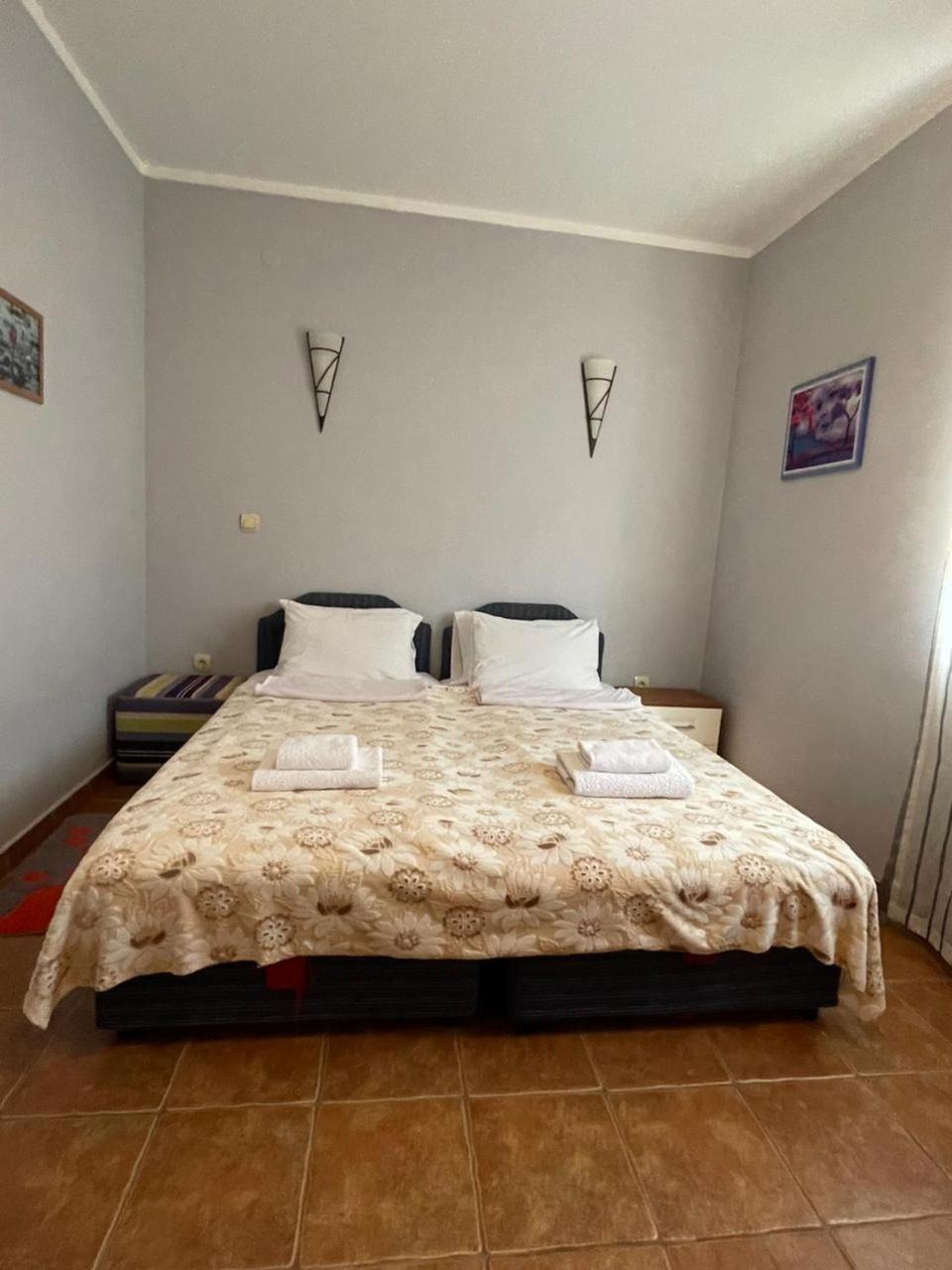 Apartments Villa-G Lustica Tivat Ngoại thất bức ảnh