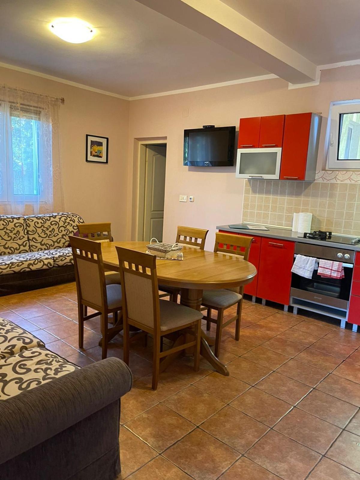 Apartments Villa-G Lustica Tivat Ngoại thất bức ảnh