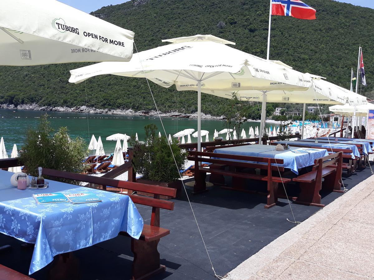 Apartments Villa-G Lustica Tivat Ngoại thất bức ảnh